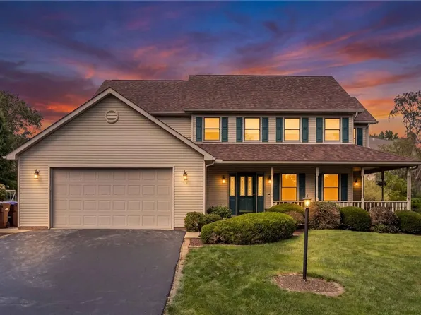 30 Westminster Pl, Grove City, PA 16127