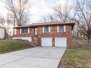 8804 N Holmes St, Kansas City, MO 64155