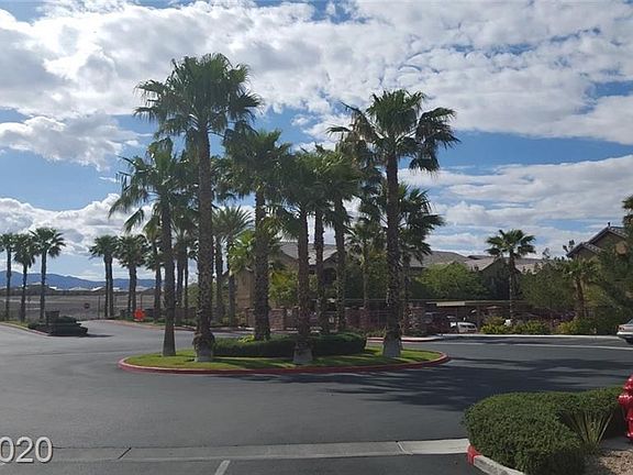 5th image of 8250 N Grand Canyon Dr Unit 1034