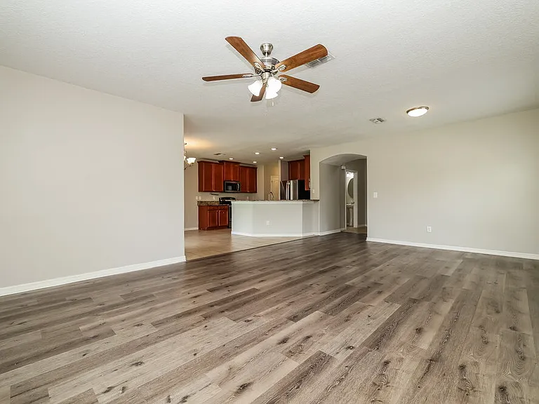 6402 Trent Creek Dr — Photo 5