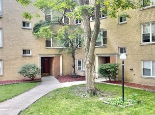 6146 N Damen Ave, Chicago, IL 60659