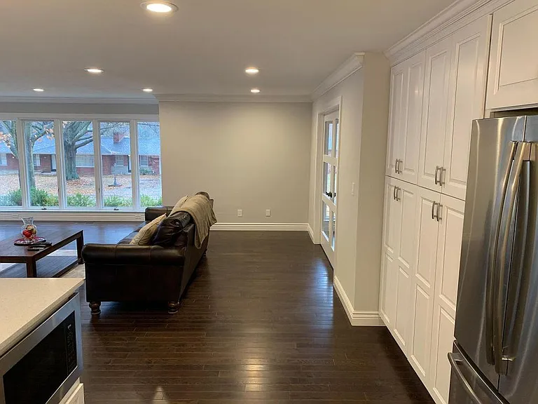 816 Brentford Dr — Photo 9