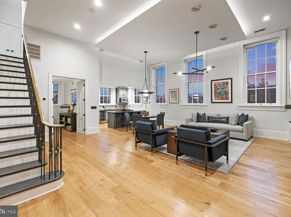 725 5th St SE Unit 23, Washington, DC 20003