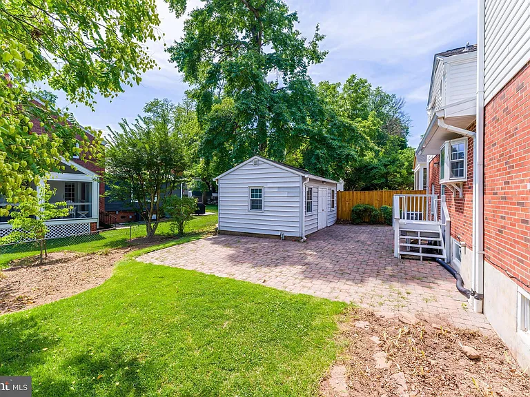 1005 N Lebanon St — Photo 52