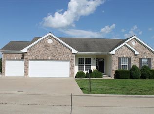 304 Washington Heights Dr, Washington, MO 63090
