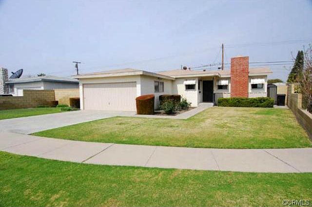 1st image of 9691 Harriet Ln