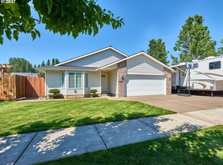 2251 Baines Blvd, Hubbard, OR 97032