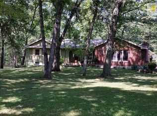 10126 Milton Thompson Rd, Lees Summit, MO 64086