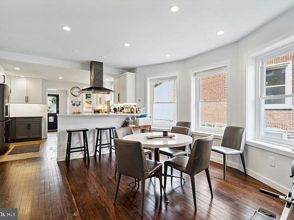 Open Concept First Floor Facing Kitchen