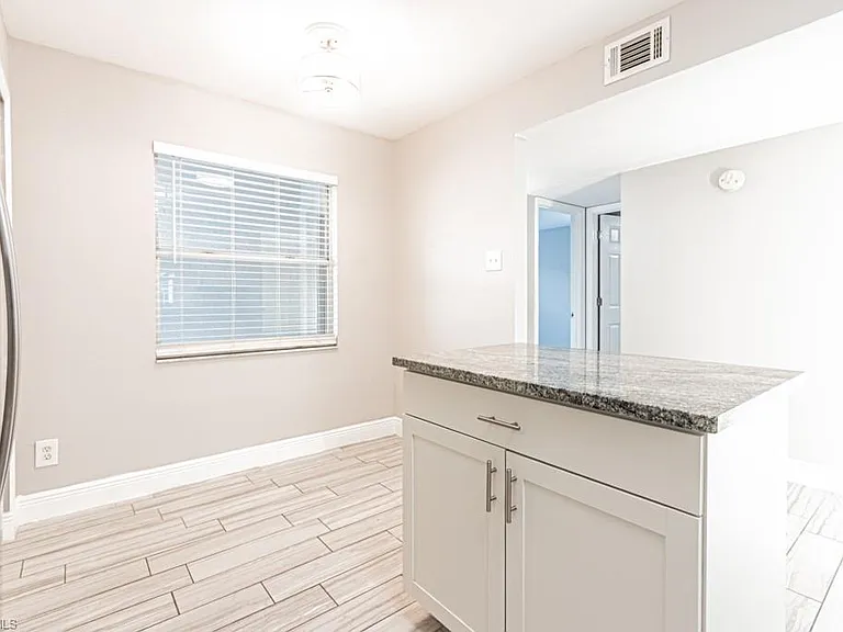 1392 Churchill Cir #O-101 — Photo 6
