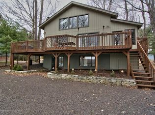 2264 Woodpoint Ct, Lake Ariel, PA 18436