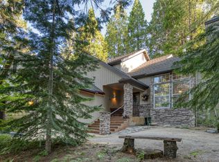39620 Crest Point Ln, Shaver Lake, CA