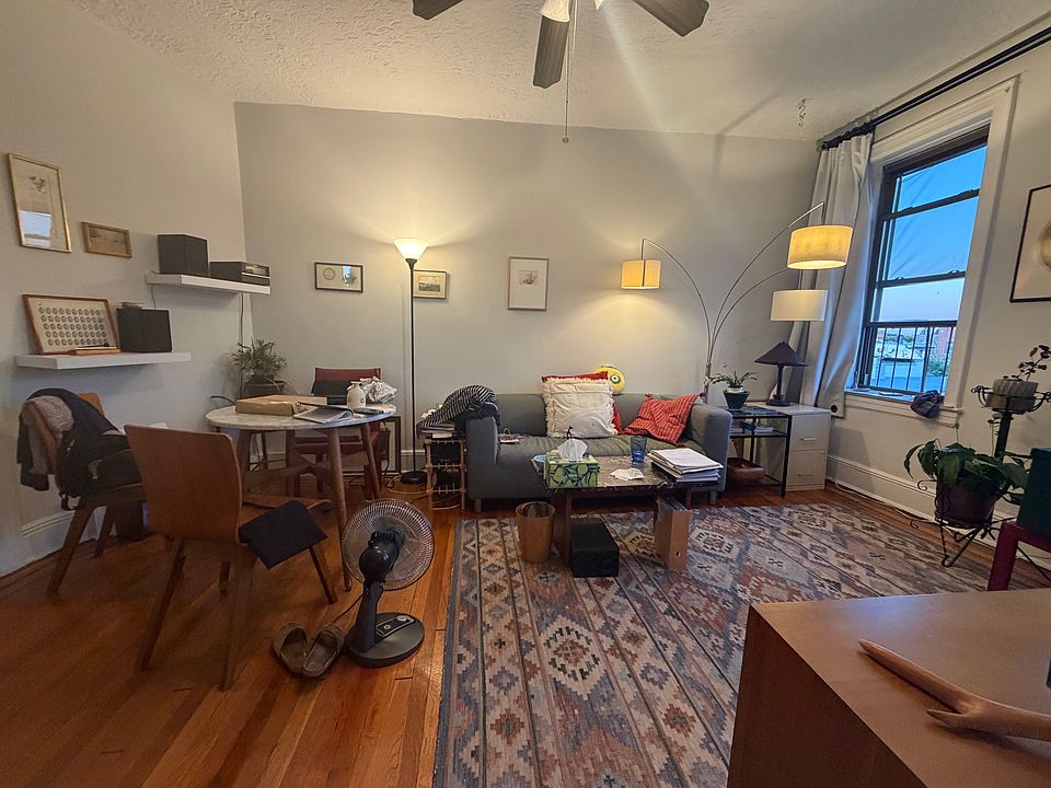 1st image of 21-61 Steinway St Floor 4