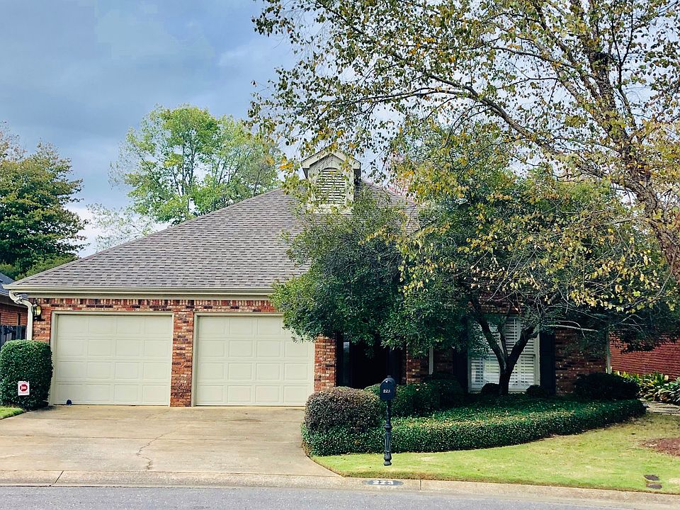 1st image of 223 Tanglewood Cir
