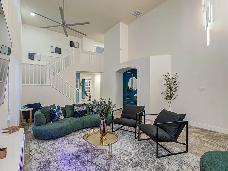 35 Alden Glen Dr — Photo 6