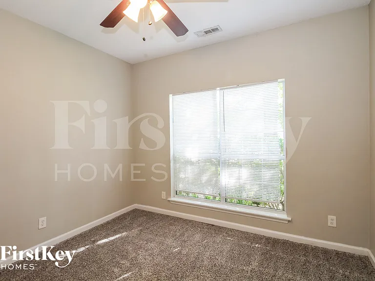 4101 Chimney Springs Ct — Photo 13