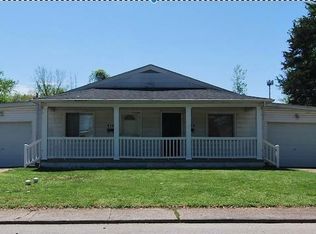 916 S 3rd St, Festus, MO 63028