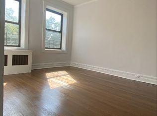 (Undisclosed Address), Pelham, NY 10803