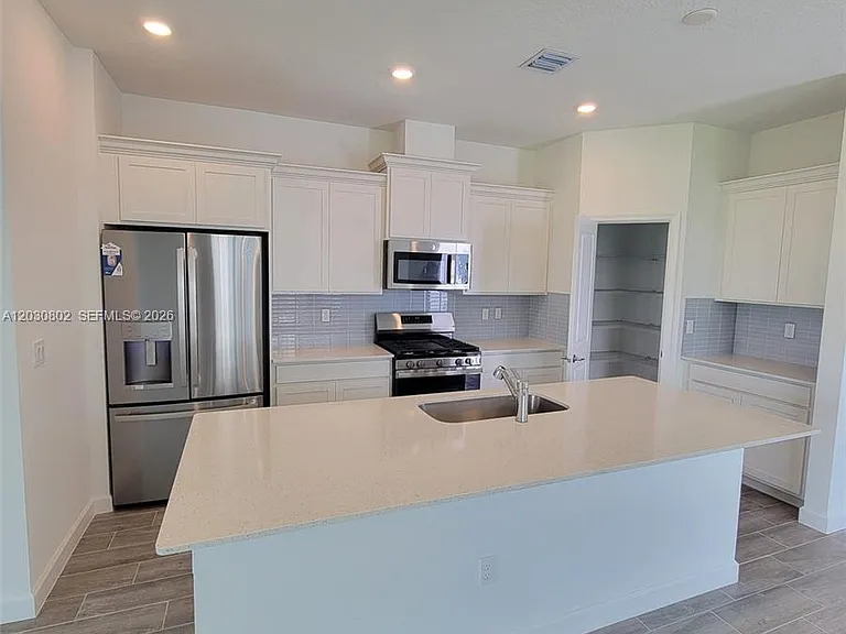 1689 Whistlegrass Ln — Photo 8