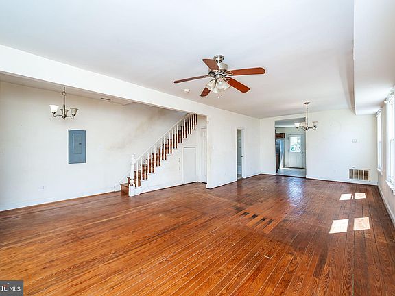 4th image of 5 S Holly Ave
