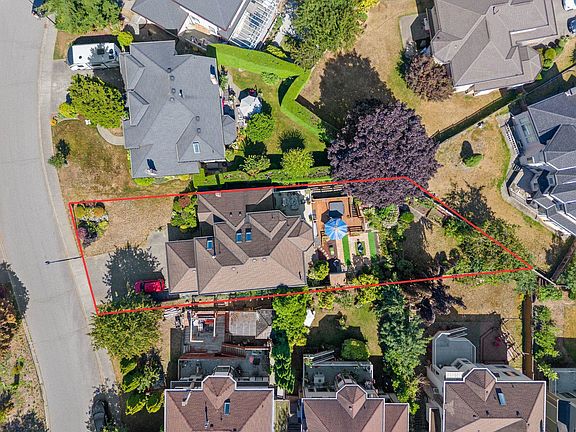 2nd image of 16614 Cherryhill Cres