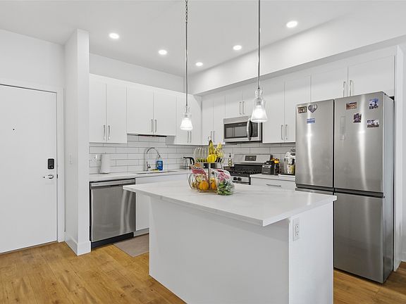 2nd image of 2046 Robson Pl #216