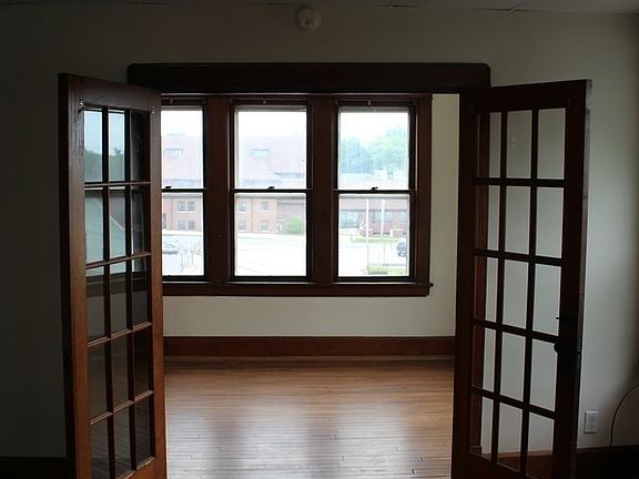 2nd image of 429 S Broad St APT 2R