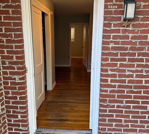 2nd image of 5509 Playa Way #5509