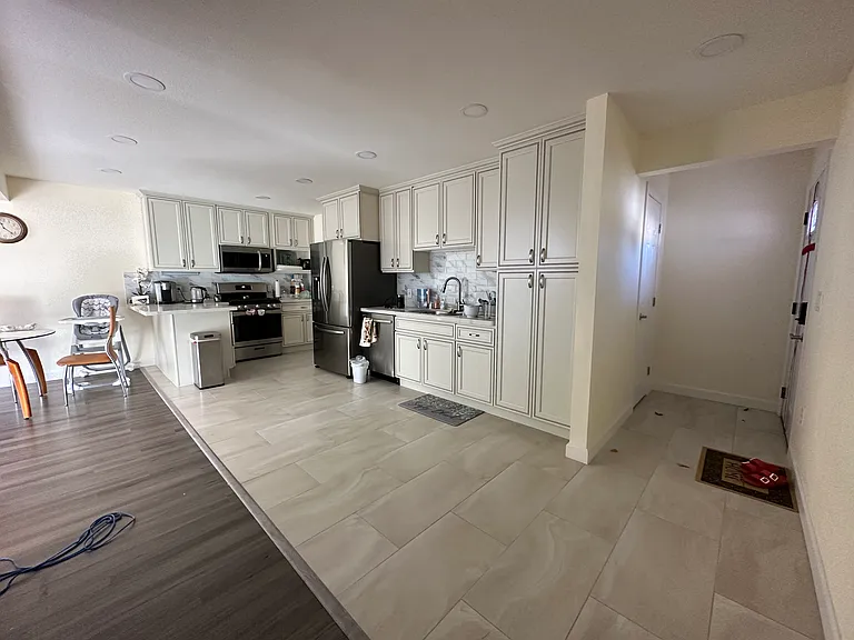40177 Leslie St #1 — Photo 1
