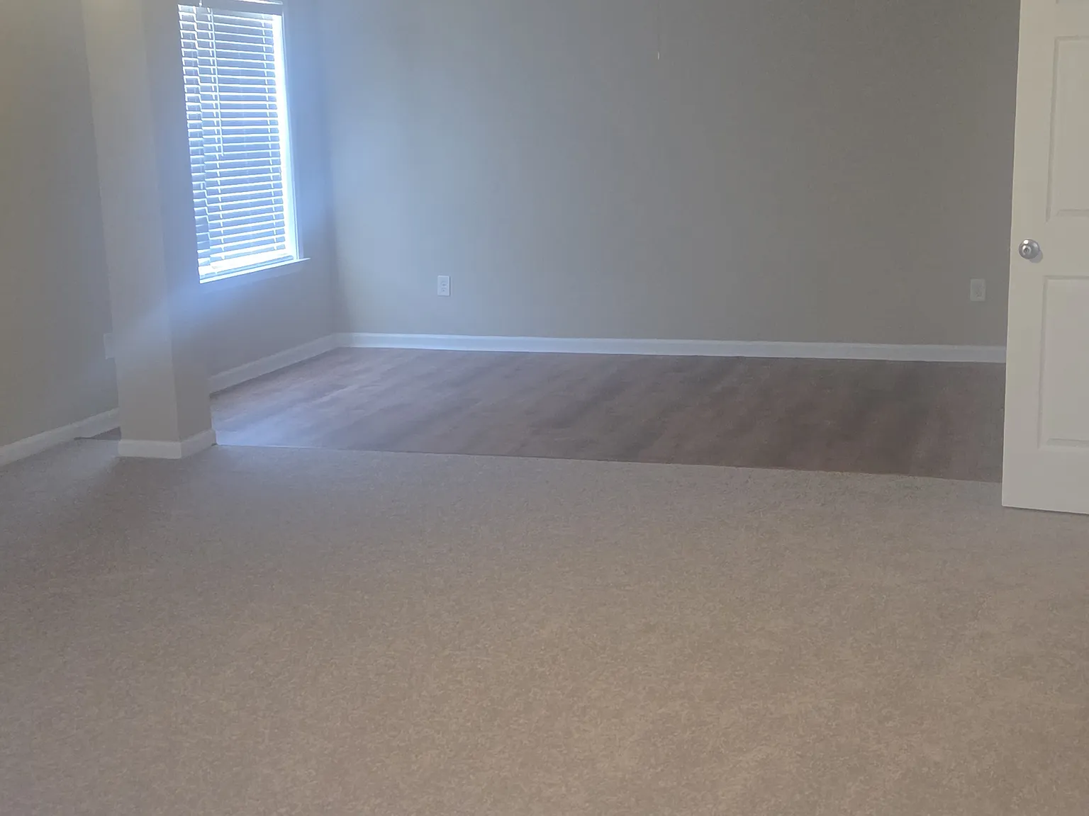 4 bed, 3000 sqft, $2,300 — Photo 3
