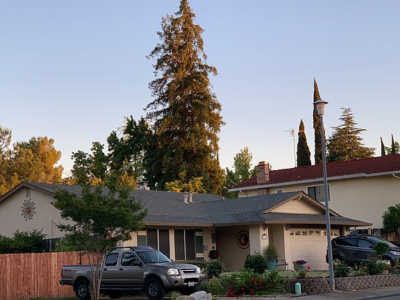4th image of 8275 Scarlet Oak Cir