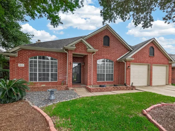 1815 Glen Oak Ct, Sugar Land, TX 77479