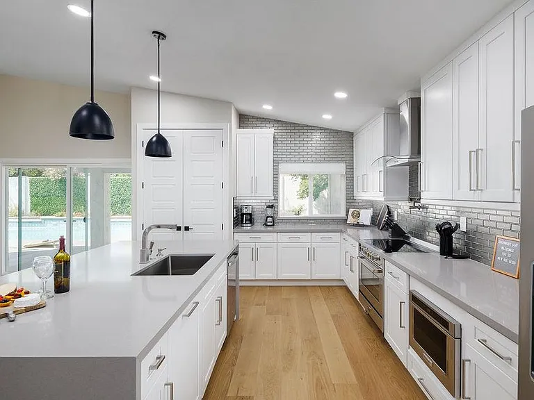 6174 E Janice Way — Photo 8