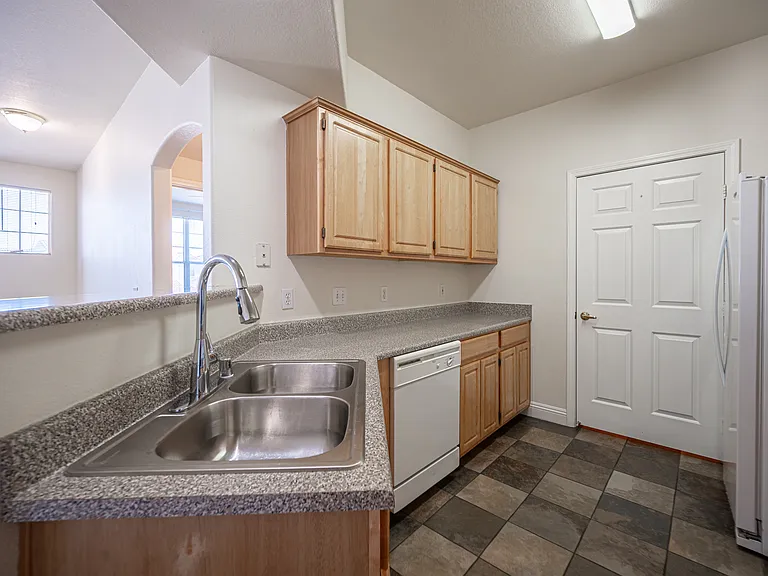 8555 W Russell Rd #2062 — Photo 15