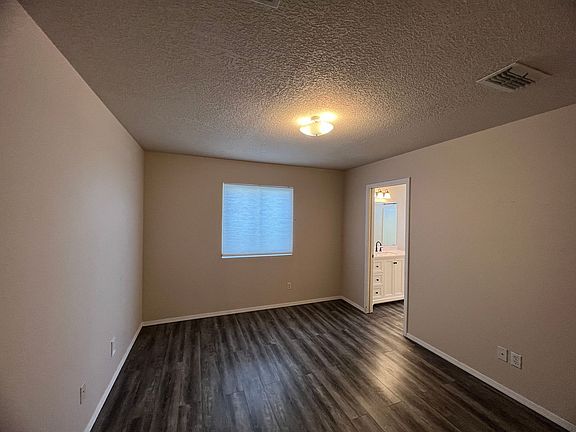5th image of 8115 Vista Estrella Ln SW
