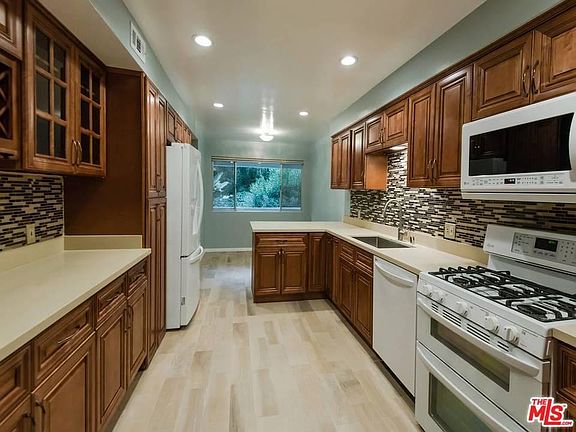 4th image of 17337 Tramonto Dr APT 204
