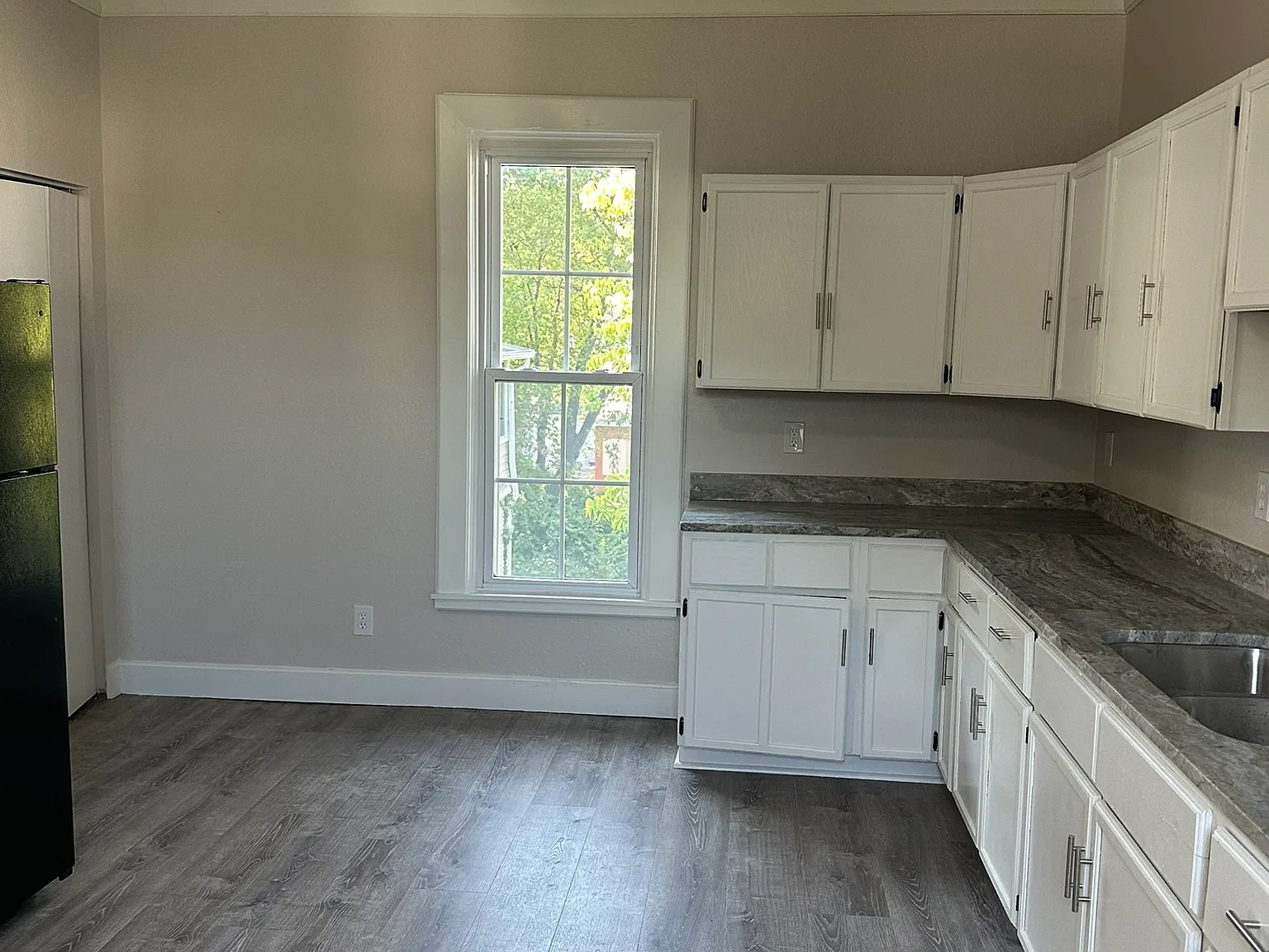 116 Aurora - A — Photo 4