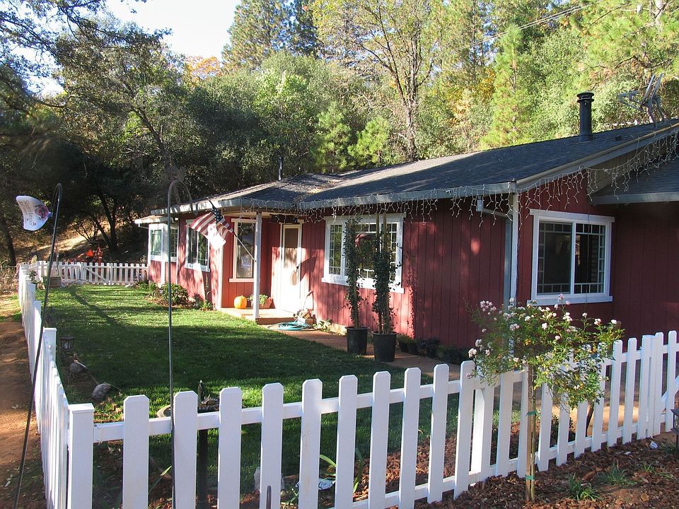 new paint job/new vinyl fence