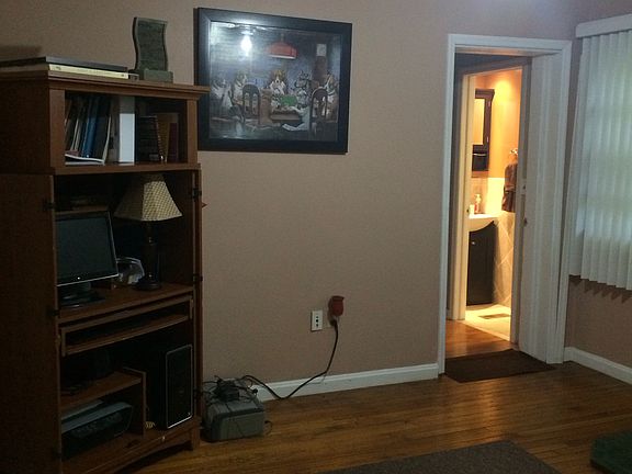 Bedroom/office
