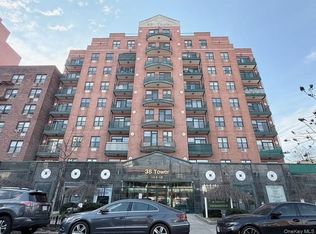 14218 38th Avenue #9C, Flushing, NY 11354