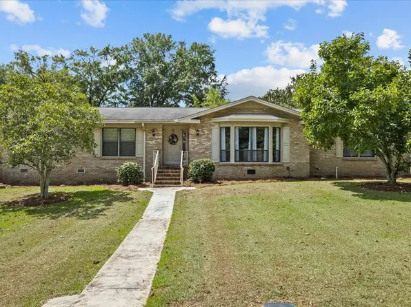 2705 Evans Dr, Dothan, AL 36303