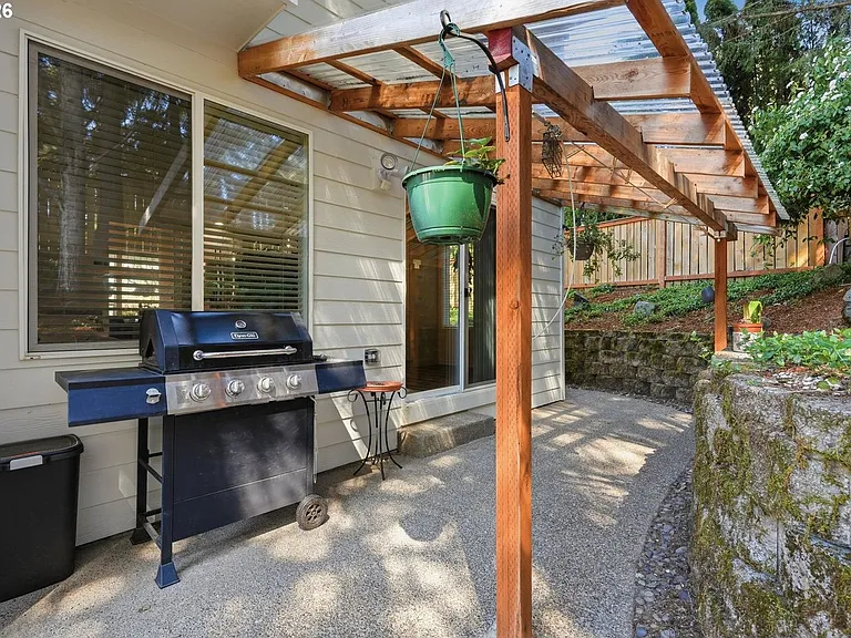 13936 SW Uplands Dr — Photo 36