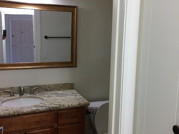 5th image of 1807 Fremont Ave Floor 2