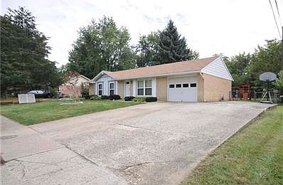 2nd image of 7825 Cedarbrook Dr