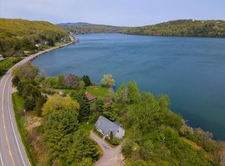 153 Lakeview Dr, Rockland, ME 04841