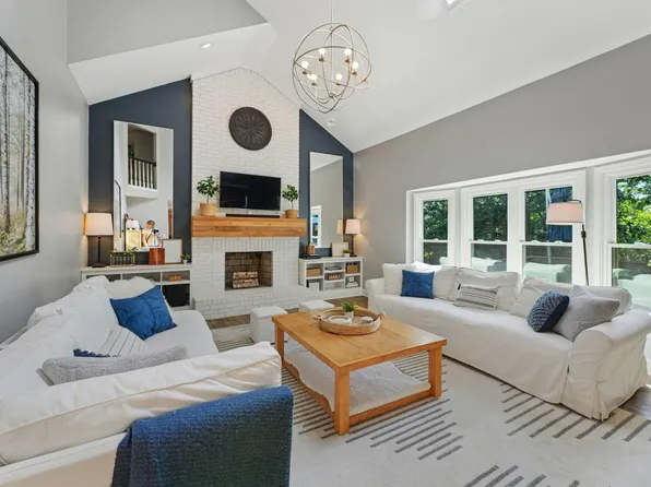 12540 Oakmere Dr, Pickerington, OH 43147