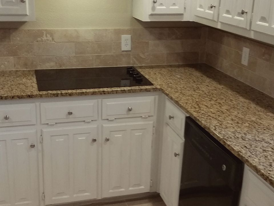 1st image of 108 Crestwood Dr