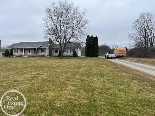 5365 Marsh Rd, China, MI 48054