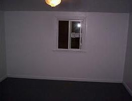 4th image of 207 Davenport St