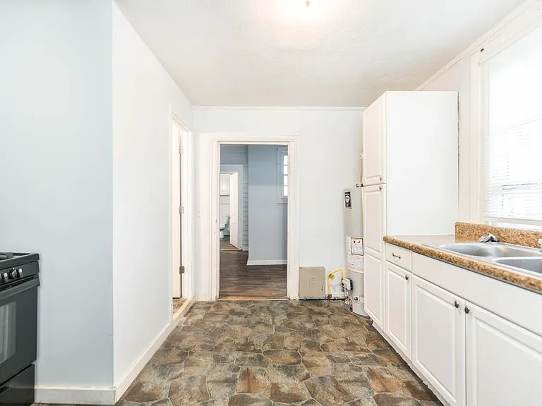 1371 Ross St — Photo 21
